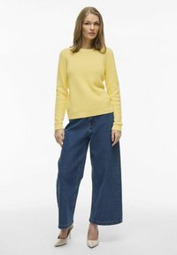 VILA VIDALO O NECK  - Trui - pale banana