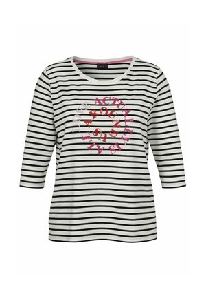 Weißes und schwarzes, horizontal gestreiftes Langarmshirt mit rundem Ausschnitt und rundem roten und pinken Textdesign auf der Brust.