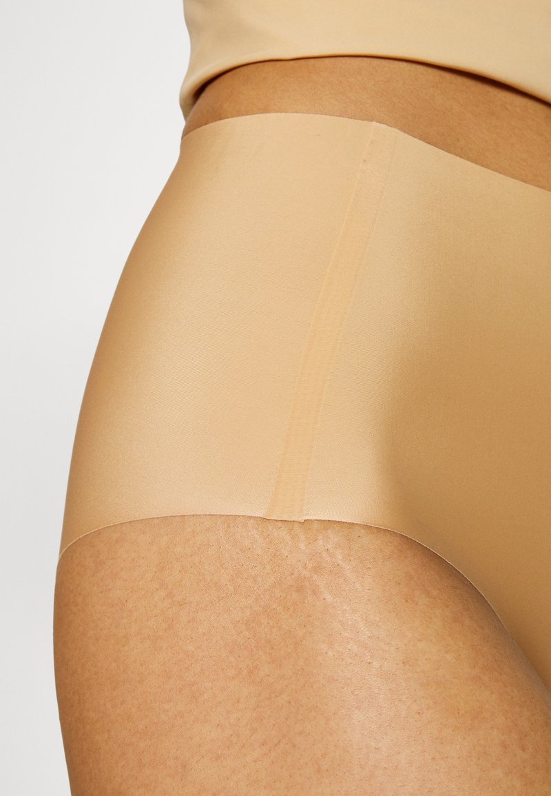 Sloggi Zero Feel Maxi Slip Donna - Senza Cuciture, Invisibili Sotto I Vestiti | 70% Poliammide 30% Elastan - Foto 9