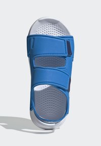 adidas Performance - ALTASWIM C - Sandales de randonnée - blue/white - 2