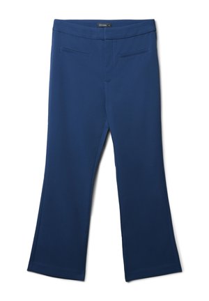Dunkelblaue, ausgestellte Hosen aus einem glatten Material, ausgestattet mit zwei vorderen Taschen und einem flachen Bund.