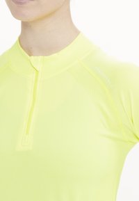Endurance HALEN SEAMLESS  - Langærmet T-shirt - safety yellow