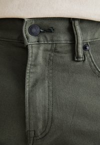 GAP PANT - Jeans slim fit - olive