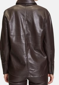 Betty Barclay Jacka i konstläder - brown