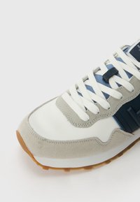 Hackett London TELFOR MATCH - Trainers - white