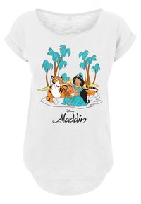 Hvit T-skjorte med korte ermer som har et fargerikt "Aladdin" design med karakterene Jasmine, en tiger og palmer; myk stoff.
