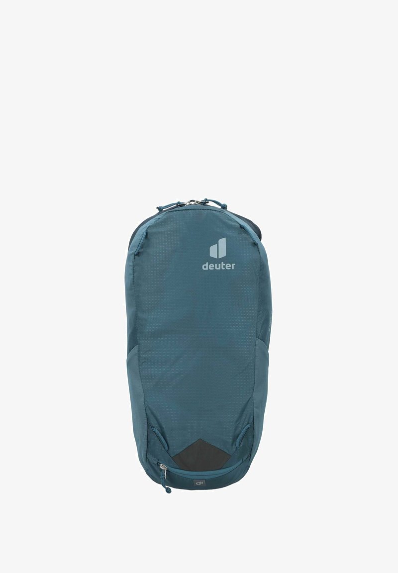 Zaino color turchese con un motivo geometrico, dotato di chiusura superiore con zip, tasca laterale e logo sul davanti. Realizzato in tessuto resistente con una forma snella.
