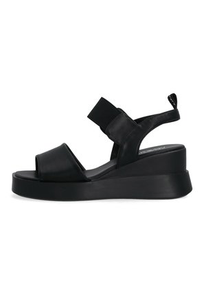 Crna sandala na platformu s otvorenim prstima, širokom prednjom trakom, elastičnom trakom oko gležnja i slingback dizajnom na masivnom potplatu.