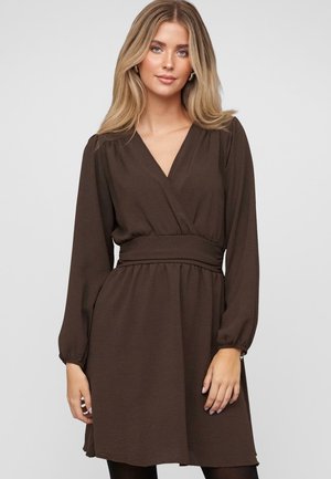 Day dress - brown