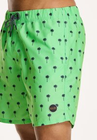 Shiwi REGULAR FIT PALM - Șorturi de baie - new neon green