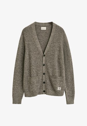 Grauer Strickcardigan mit V-Ausschnitt, fünf schwarzen Knöpfen, zwei vorderen Taschen, gerippten Bündchen und Saum, aus meliertem Garn gefertigt.