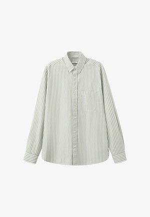 Košulja s dugim rukavima na kopčanje s okomitim bijelim i svijetlosivim prugama, s ovratnikom i lijevim džepom na prsima, prikazana ravno na bijeloj pozadini.