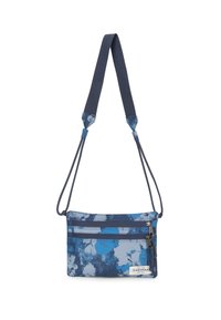 Sac bandoulière bleu marine avec un motif tie-dye, comportant deux compartiments zippés, une sangle en tissu et une étiquette de logo à l'avant.