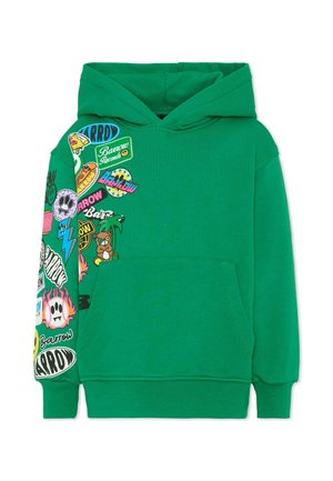 Felpa verde con cappuccio con patch e loghi colorati a tema cartone animato raggruppati sulla manica sinistra e sulla spalla, con vari disegni e testi giocosi.