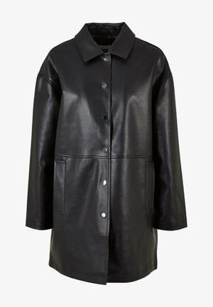 Manteau en cuir noir avec un col, des boutons pression, des poches latérales et une coupe décontractée au toucher lisse.