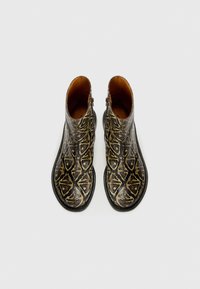 Chie Mihara JAPI - Classic ankle boots - namaya natur