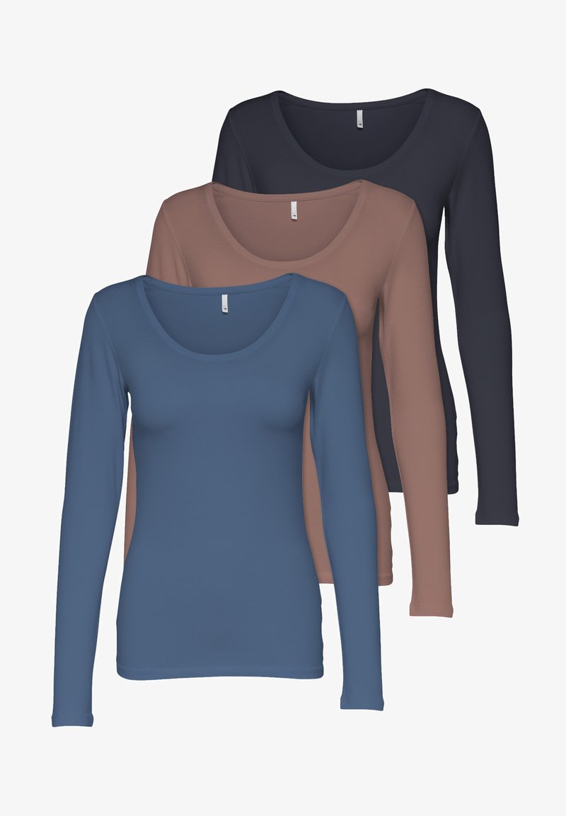 Drei langärmlige Oberteile in Blau, Braun und Dunkelblau. Jedes hat einen runden Halsausschnitt und ein figurnahes Design, gefertigt aus einem glatten Stoff.