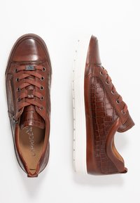 Caprice Sneaker low - cognac