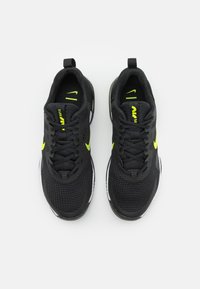 Nike Performance AIR MAX ALPHA TRAINER 5 - Sapatilha de treino - black/volt