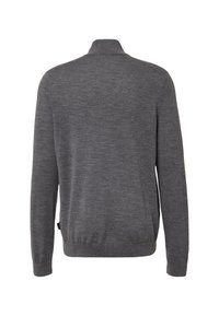 Grauer Pullover mit hohem Kragen, aus einem weichen Stoff gefertigt. Er hat einen gerippten Saum und Ärmelbündchen und zeichnet sich durch eine glatte Textur ohne Muster aus.