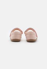 Friboo Baleríny s páskem - light pink