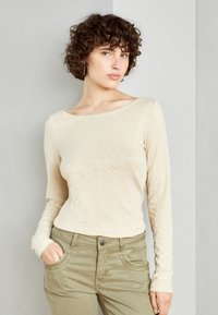 Marc O'Polo LONG SLEEVE BOAT NECK - Topper langermet - dusty field