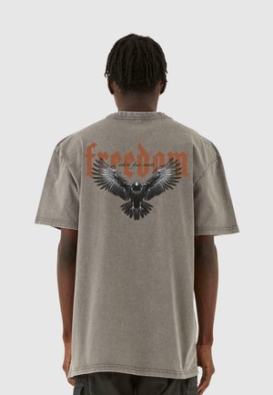 BRAVE SOAR  - Print T-shirt - asphalt