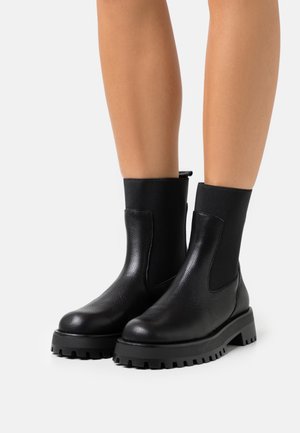 Zign Botines con plataforma - black