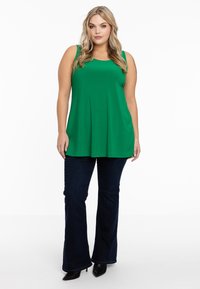 YOEK Round Neck - Top - green