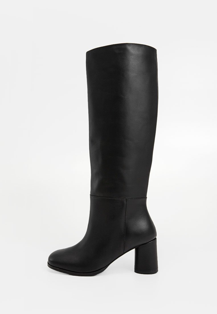 Botas