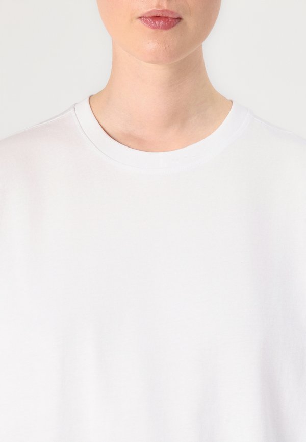 DANYA BOXY - Basic T-shirt2
