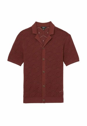 Lyhythihainen, napillinen paita syvän burgundin värissä, jossa on kuusikulmainen reikäkuvio ja klassinen kaulus. Edessä ruskeat napit.