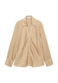 Chemise beige à manches longues avec boutons, rayures diagonales blanches à l'avant et rayures verticales blanches sur les manches, avec un col pointu.
