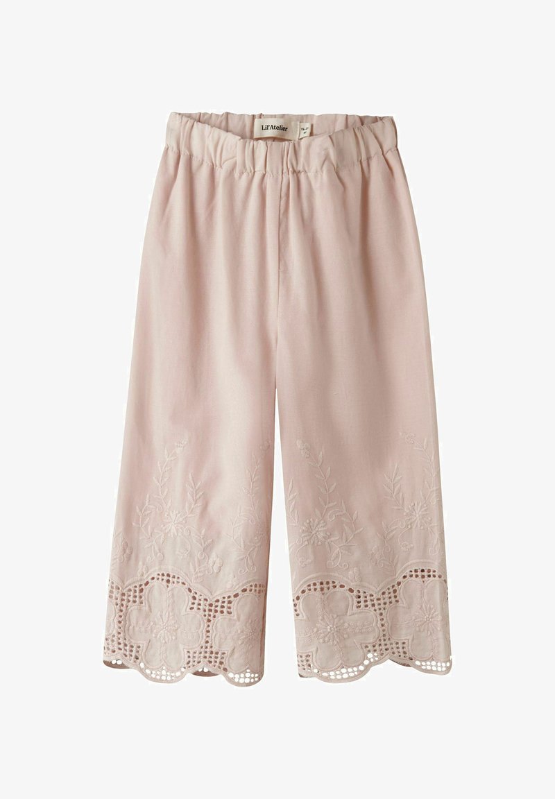 Heledad roosa laia lõikega püksid, millel on elastne vöökoht, lillelised tikandid ja lõiked äärel.