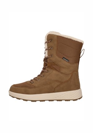 Stivale impermeabile marrone con parti superiori texturizzate, fodera in pelliccia sintetica e design con lacci. La suola presenta un battistrada a motivo per una migliore aderenza.