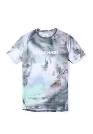 Kortärmelig sportshirt met een kleurrijk abstract patroon en een mesh-textuur; heeft een ronde halslijn en een wit logo aan de voorkant.