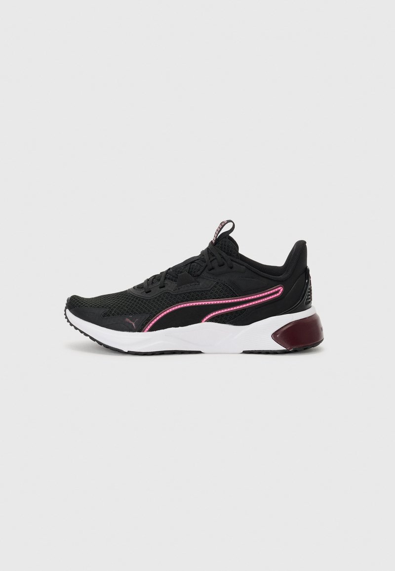 Puma DISPERSE XT 4 - Chaussures fitness - black/ruby shimmer/pink pixel ...