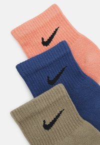 Nike Performance EVERYDAY PLUS CUSH ANKLE UNISEX 3 PACK  - Meias desportivas - light madder root