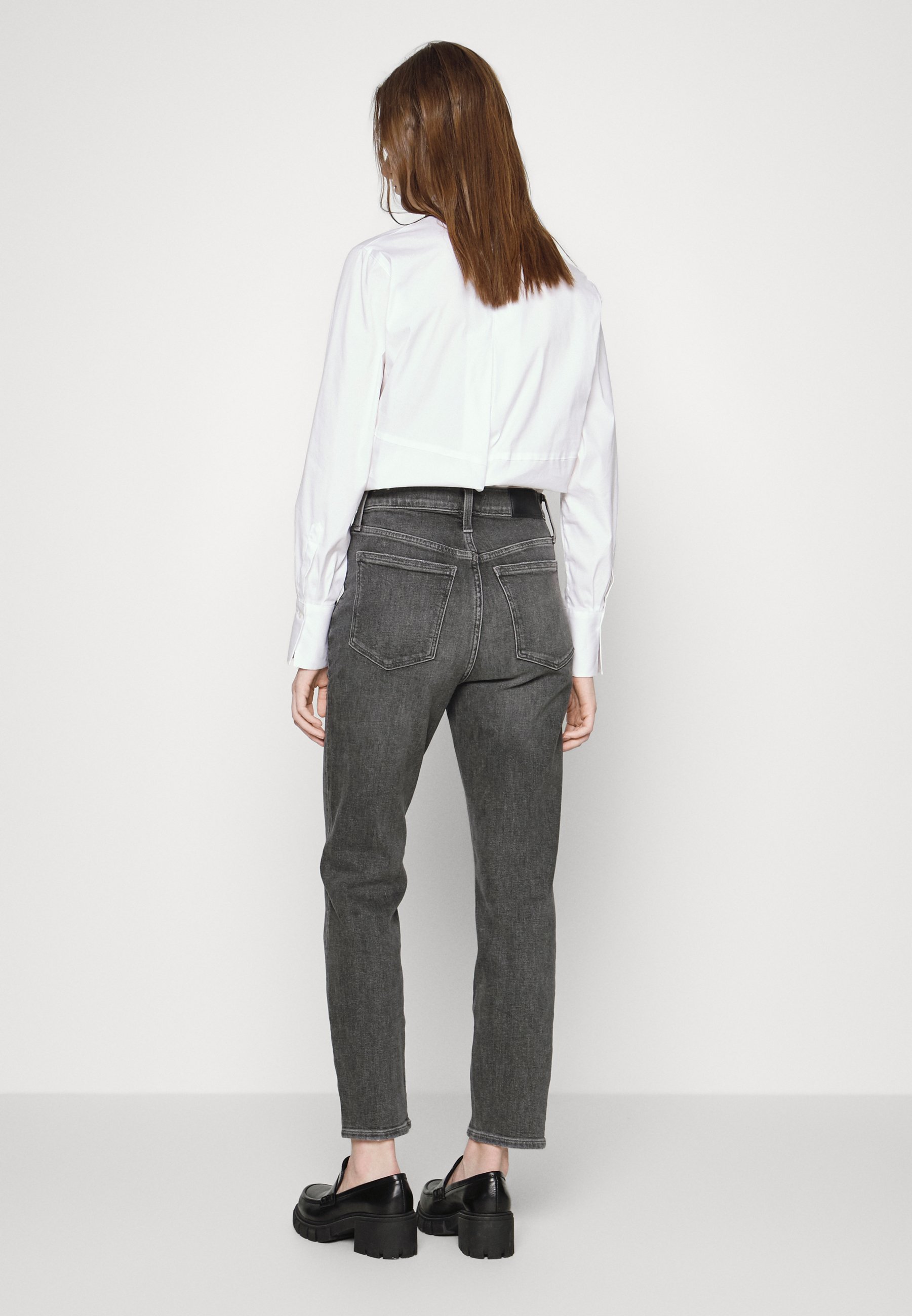 Madewell MOM WASHED - Relaxed fit jeans 