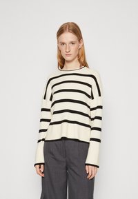 ONLY Tall - ONLIBI STRIPE O NECK - Jersey de punto - whitecap gray/black Imagen en miniatura 1