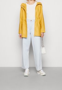 Vero Moda Parkaer - yellow