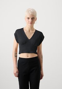 ONLY Petite ONLASTRID - Paprasti marškinėliai - black