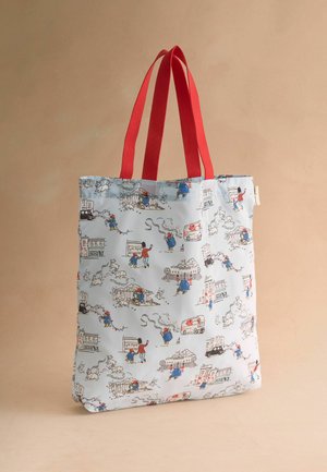 Hellblauer Tragetasche mit roten Griffen, versehen mit cartoonartigen Illustrationen von Menschen, Hunden, Gebäuden und Fahrzeugen bei verschiedenen Aktivitäten.