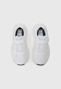 Champion RN00 UNISEX - Baskets basses - white/silver-coloured