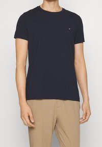 Tommy Hilfiger Jednoduché tričko - dark blue