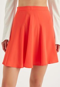 Unausgewählt, orange