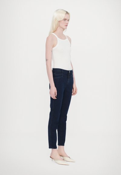 CLOSED SKINNY PUSHER - Jeans Skinny Fit - dark blue