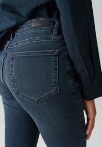 OPUS MID RISE ANKLE - Jeans Skinny Fit - deep blue black