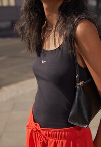 Nike Sportswear Linne - black