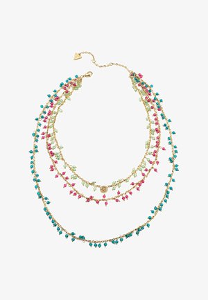 Zlatna ogrlica s tri sloja. Sadrži šarene perle u tirkiznoj, ružičastoj i zelenoj boji, različitih dužina i uzoraka.